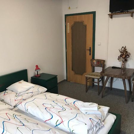 Bendovsky Dvur Bed & Breakfast Dusniky ภายนอก รูปภาพ