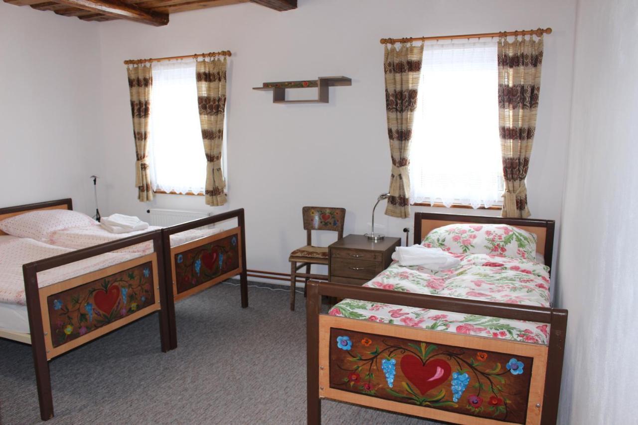 Bendovsky Dvur Bed & Breakfast Dusniky ภายนอก รูปภาพ